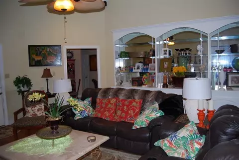 7 Colony Dr, Natchez, MS 39120 photo 3