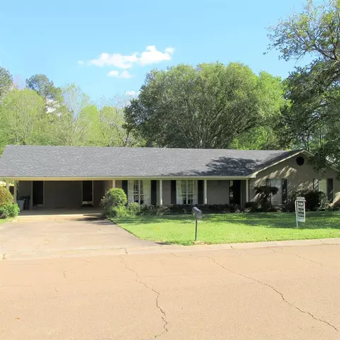 116 N Temple Rd, Natchez, MS 39120 photo 1