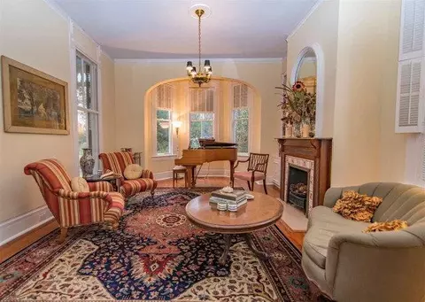 910 Main St, Natchez, MS 39120 photo 1