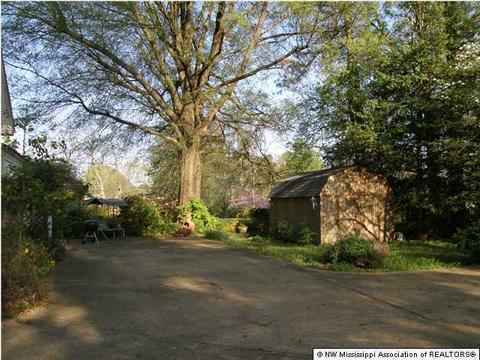 209 E Lee, Sardis, MS 38666 photo 8