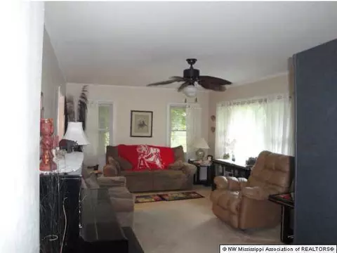 107 Clayton, Como, MS 38619 photo 3