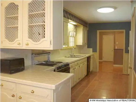 511 Coleman St, Como, MS 38619 photo 5