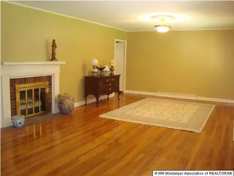 511 Coleman St, Como, MS 38619 photo 7