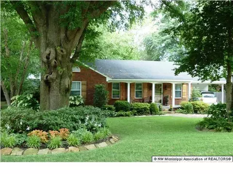9558 Stuart St, Olive Branch, MS 38654 photo 1