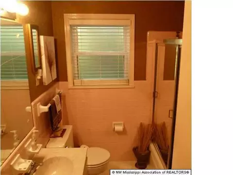 9558 Stuart St, Olive Branch, MS 38654 photo 13
