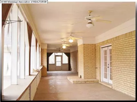 2625 Foxwood Cir, Hernando, MS 38632 photo 7