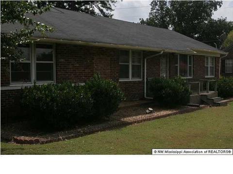 347 E Missouri St, Crenshaw, MS 38621 photo 1