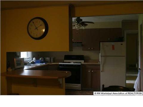 347 E Missouri St, Crenshaw, MS 38621 photo 4