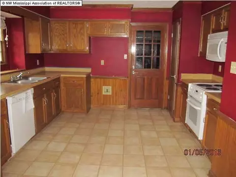 7180 Cedardale Rd, Olive Branch, MS 38654 photo 15