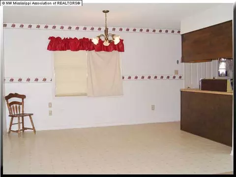220 Maidelle Cv, Hernando, MS 38632 photo 3