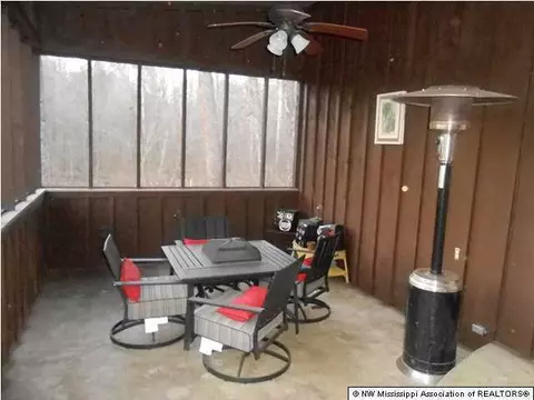 225 Truslow Rd, Sarah, MS 38665 photo 3
