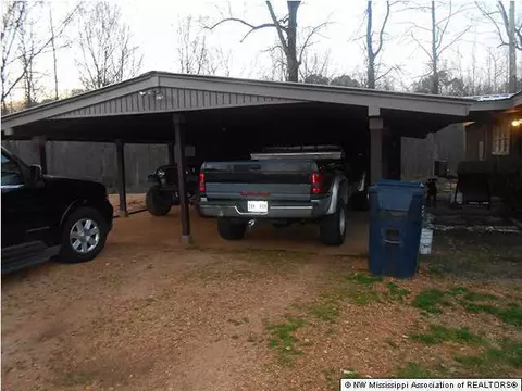 225 Truslow Rd, Sarah, MS 38665 photo 2