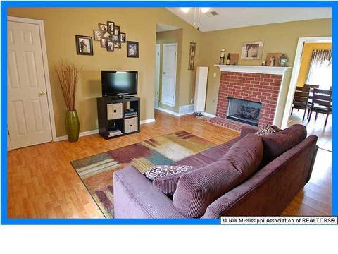 10801 Oak Leaf Dr, Olive Branch, MS 38654 photo 5