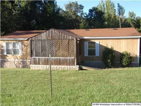 111 County Road 521, Como, MS 38619 photo 1