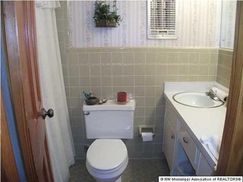 1150 Malone, Nesbit, MS 38651 photo 12