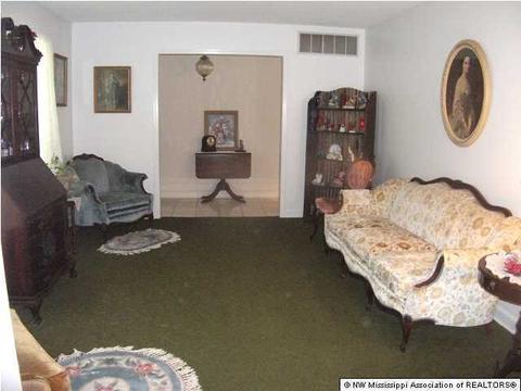 1150 Malone, Nesbit, MS 38651 photo 4
