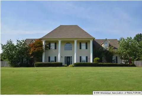 3703 E Pointe Dr, Southaven, MS 38672 photo 1