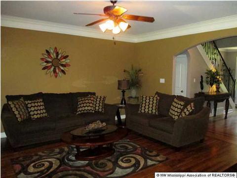 3930 Saddle Bend Dr, Olive Branch, MS 38654 photo 4