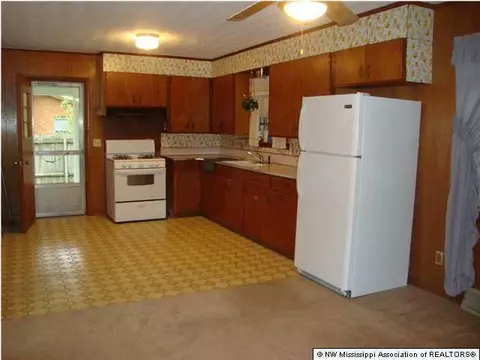 701 Powell St, Coldwater, MS 38618 photo 3