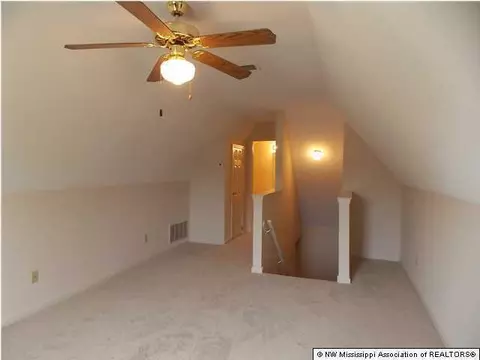 8927 Travis Dr, Olive Branch, MS 38654 photo 11