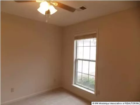 8927 Travis Dr, Olive Branch, MS 38654 photo 8