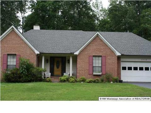 2779 Bienville, Nesbit, MS 38651 photo 2