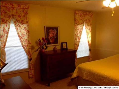 36 County Road 514, Como, MS 38619 photo 2