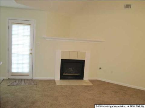 8982 Travis Dr, Olive Branch, MS 38654 photo 9