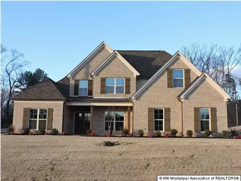 4558 Bakersfield Dr, Nesbit, MS 38651 photo 1