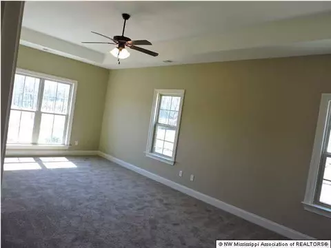 4558 Bakersfield Dr, Nesbit, MS 38651 photo 4