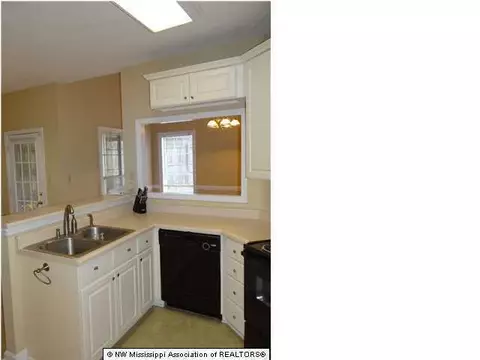 8252 Waverly Cv, Olive Branch, MS 38654 photo 5