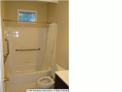 8252 Waverly Cv, Olive Branch, MS 38654 photo 6