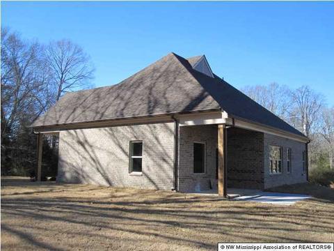 103 Cherrydale Dr, Coldwater, MS 38618 photo 4