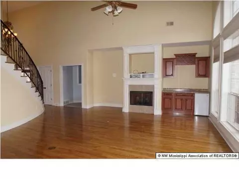 8677 Cameron St, Olive Branch, MS 38654 photo 5