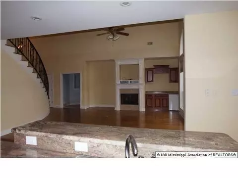 8677 Cameron St, Olive Branch, MS 38654 photo 6