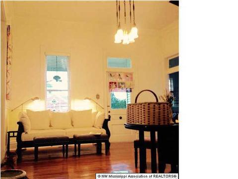 105 Robinson, Como, MS 38619 photo 18