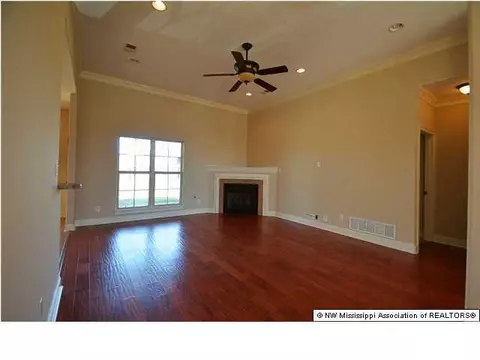 1278 Heritage Dr, Hernando, MS 38632 photo 3