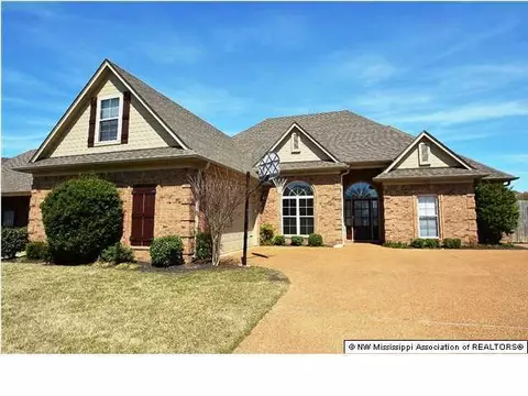 1278 Heritage Dr, Hernando, MS 38632 photo 1