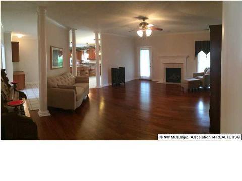 636 Fairway Dr, Hernando, MS 38632 photo 6