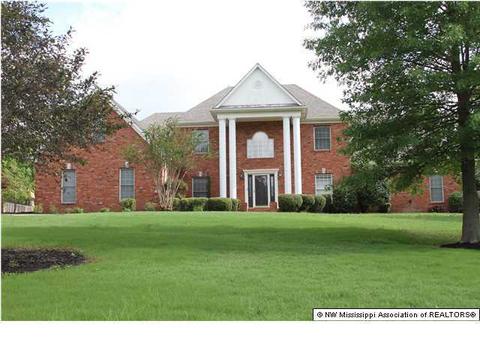 636 Fairway Dr, Hernando, MS 38632 photo 1