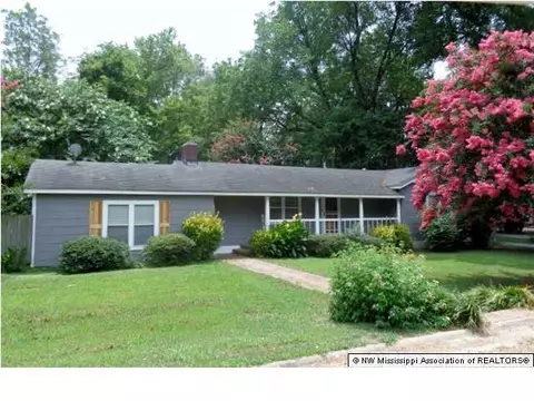 103 Mill St, Como, MS 38619 photo 1