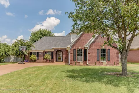 142 Elkwood, Hernando, MS 38632 photo 1