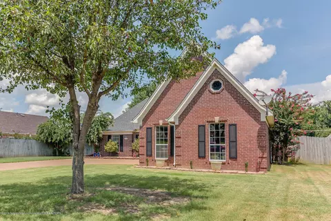 142 Elkwood, Hernando, MS 38632 photo 2