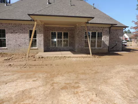 2358 Legends Dr, Nesbit, MS 38651 photo 18