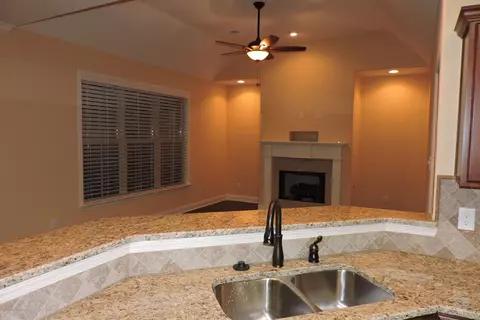 5476 E Pointe Dr, Southaven, MS 38672 photo 9