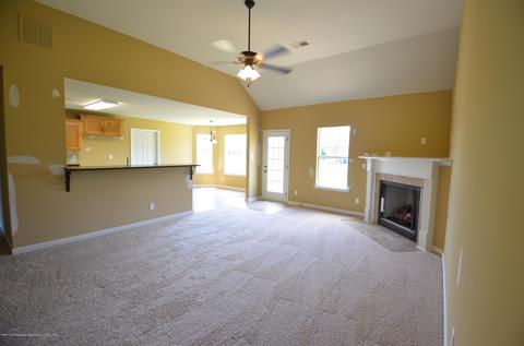 102 Eagle St, Senatobia, MS 38668 photo 2
