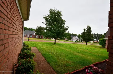 143 Elkwood Ln, Hernando, MS 38632 photo 2