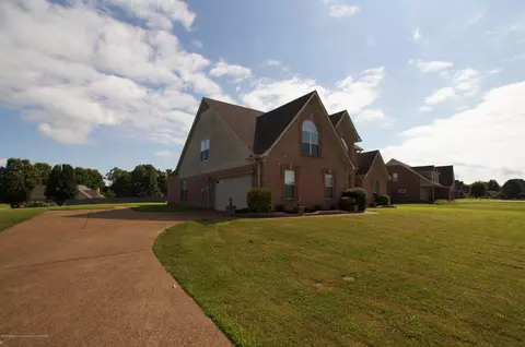 3708 E Pointe Dr, Southaven, MS 38672 photo 3