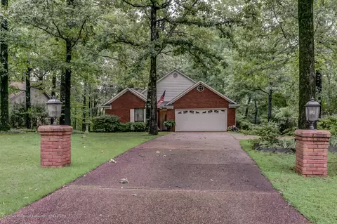 2330 Geneva Dr, Nesbit, MS 38651 photo 2