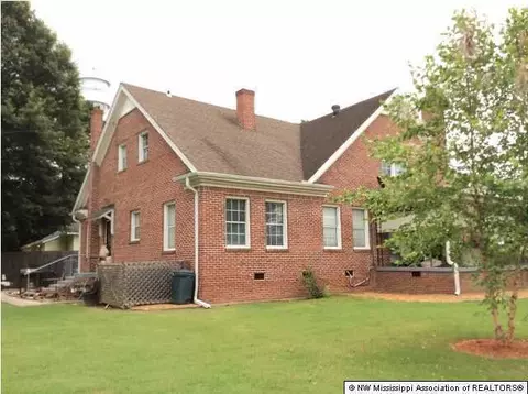470 Central Ave, Coldwater, MS 38618 photo 3